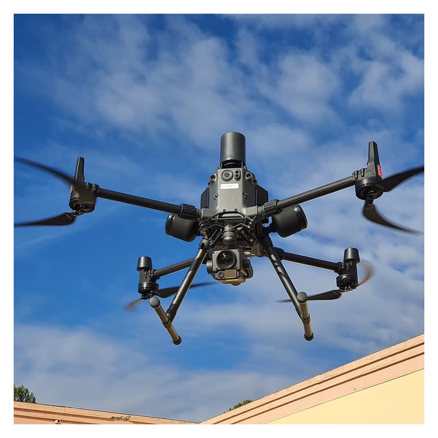 DJI Matrice 350 RTK, складений