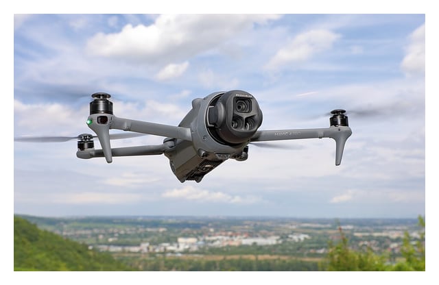 DJI Mavic 4 Pro, складений